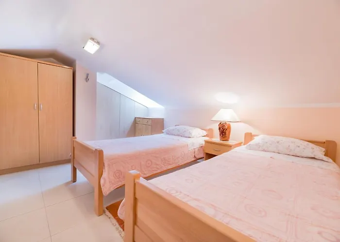 Apartman By The Sea Baska, Krk - 19350 *